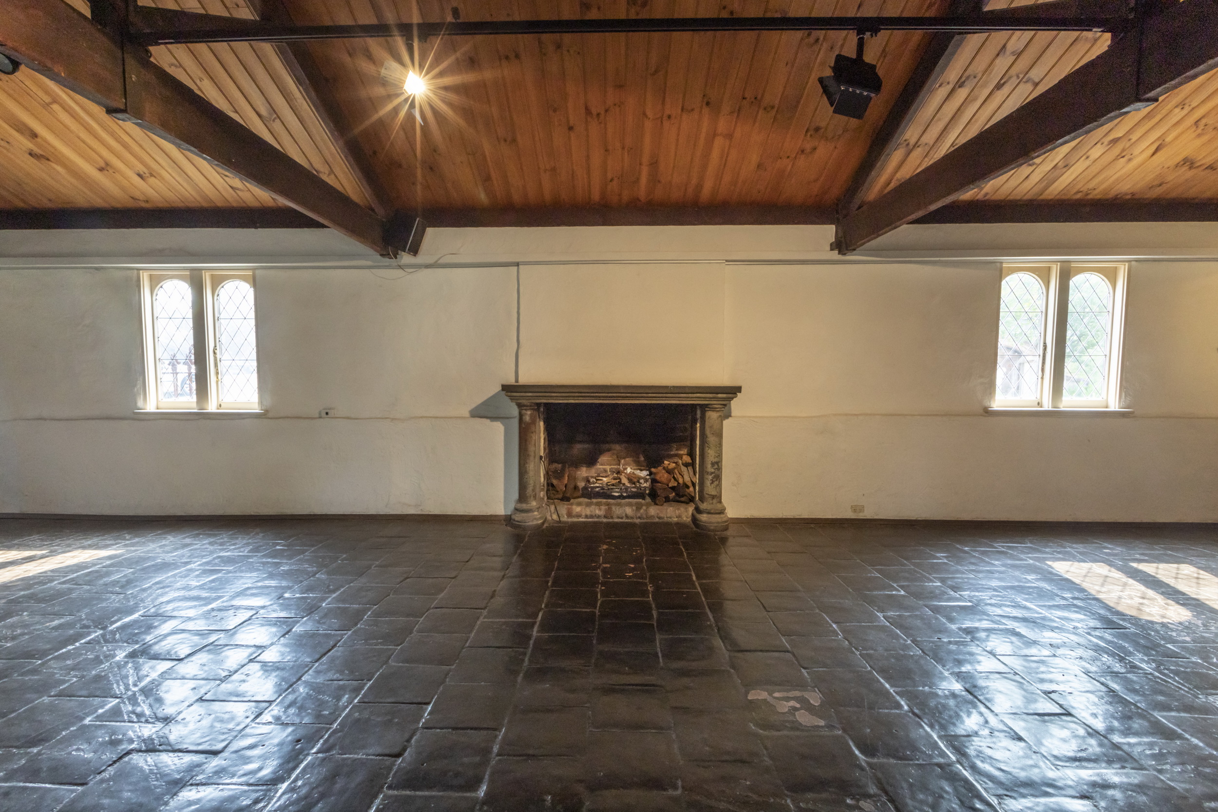 montsalvat-long-gallery