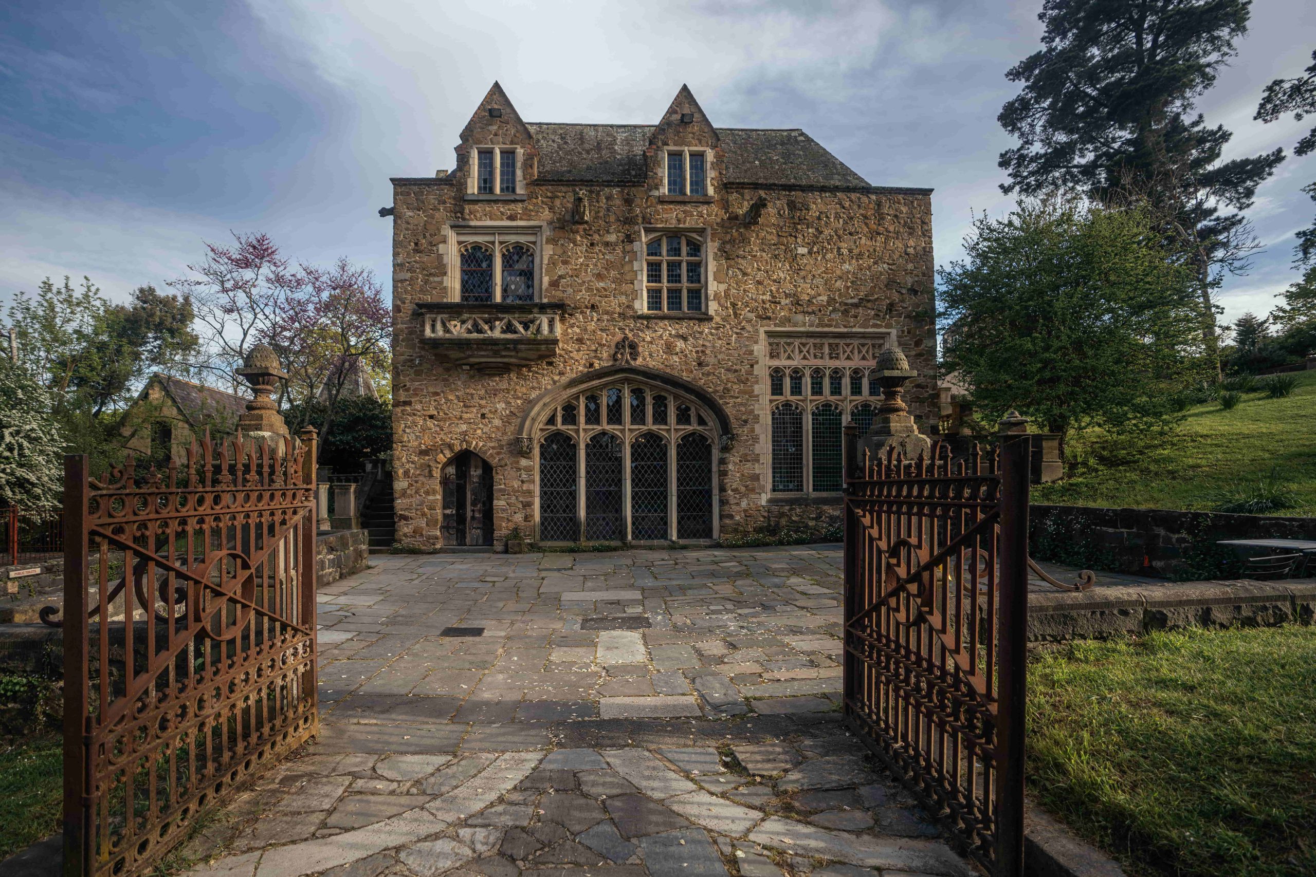 montsalvat-MONTSALVAT