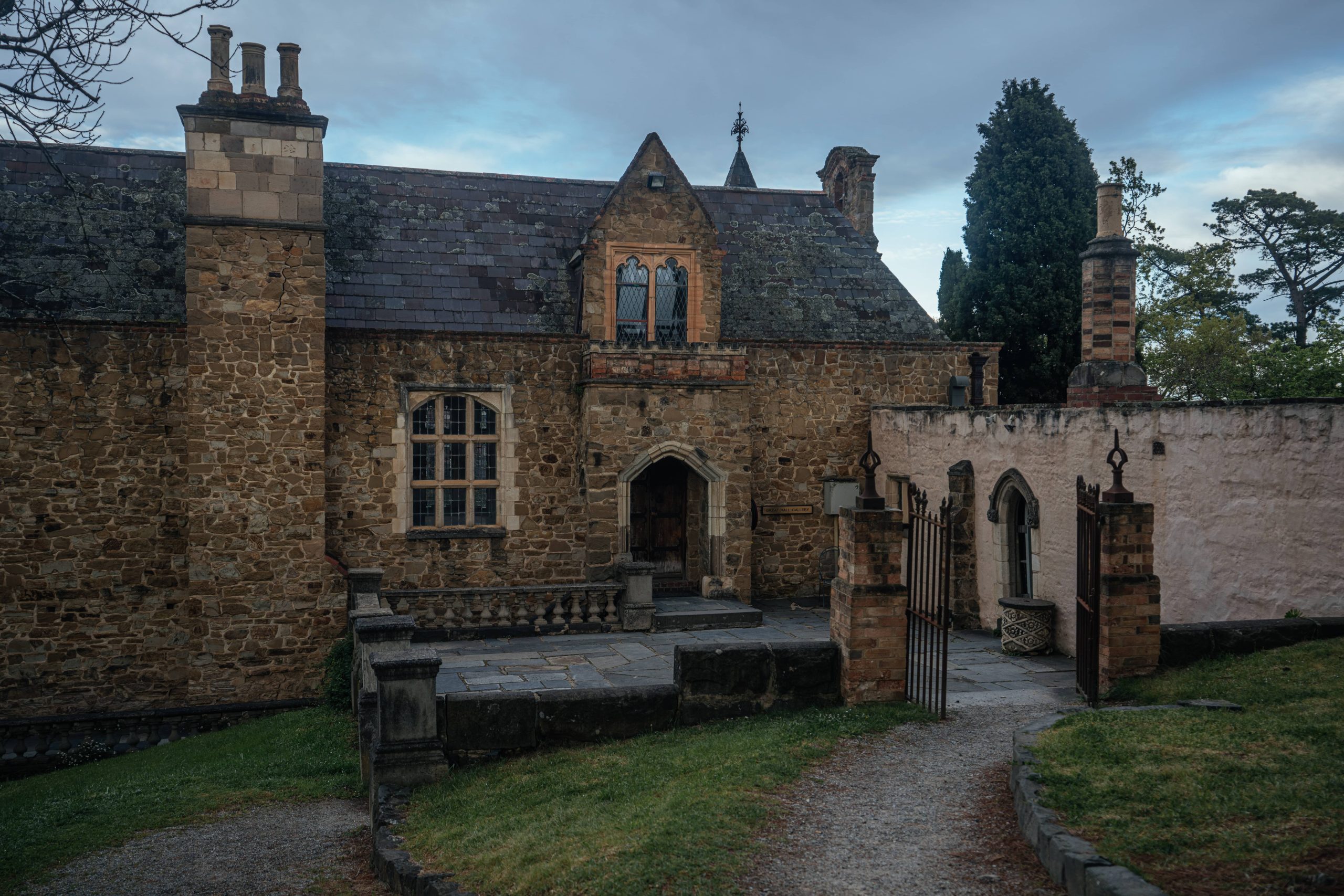 montsalvat-upper-gallery