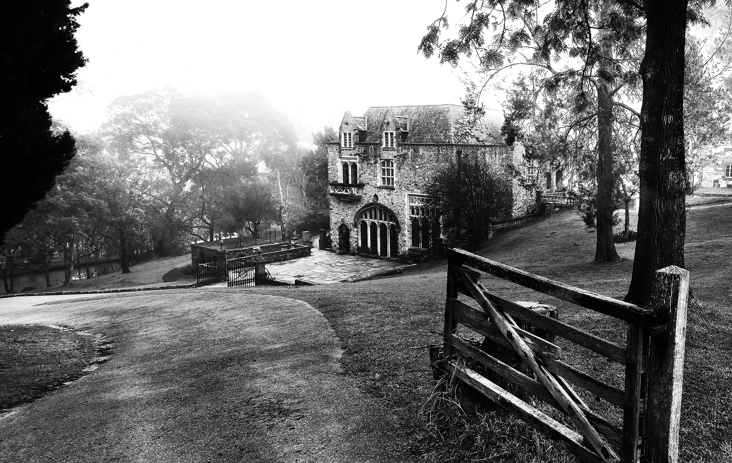 Montsalvat Guided Tours